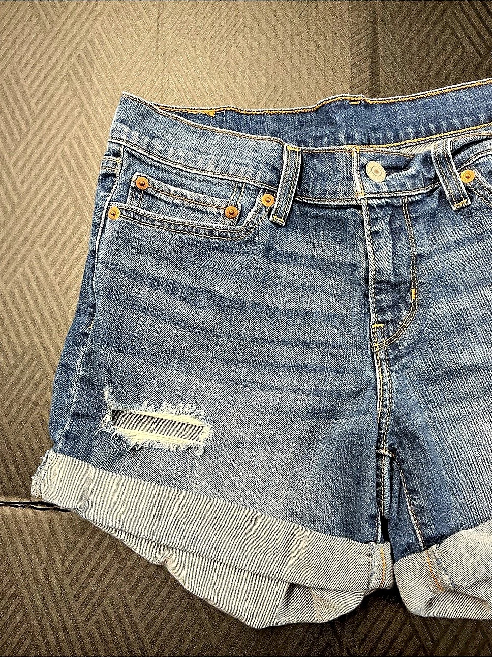Levi's Cuffed Denim Shorts Waist 29 Blue - Picture 2 of 5
